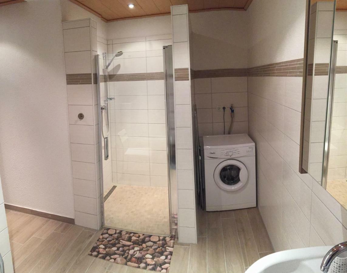 Alte Tankstelle Apartment Strassenhaus Екстериор снимка