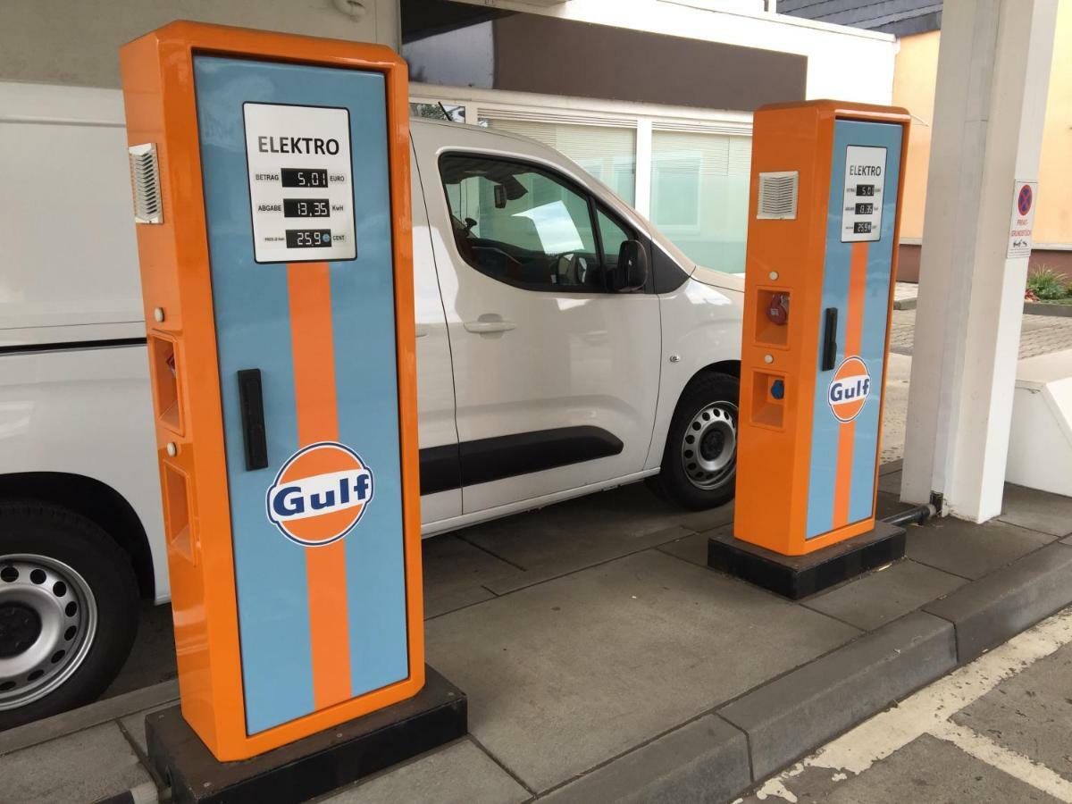 Alte Tankstelle Apartment Strassenhaus Екстериор снимка